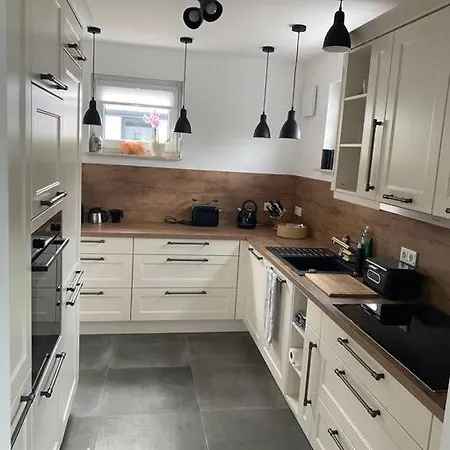 Privathaus In Mit 2 Schlafzimmer Casa de Férias