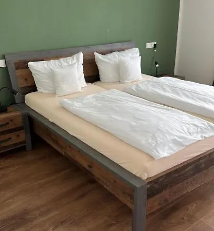 Privathaus In Mit 2 Schlafzimmer * Neuleiningen